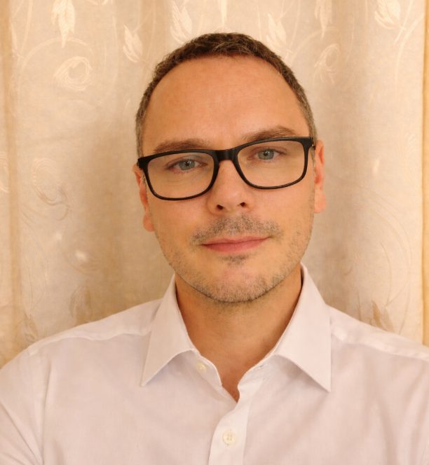 Portretfoto van de oprichter van Van Borg